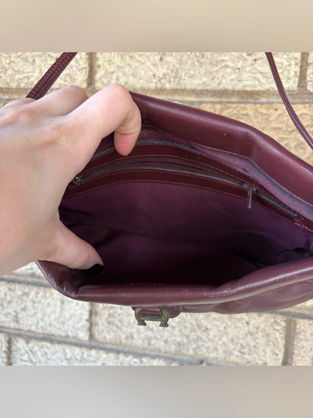 Vintage Etienne Aigner Burgundy Leather Crossbody/Clutch Bag - Picture 5 of 10